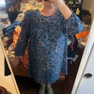 Dress with 3/4 Bishop Sleeves and Crew Neck for Casual Wear